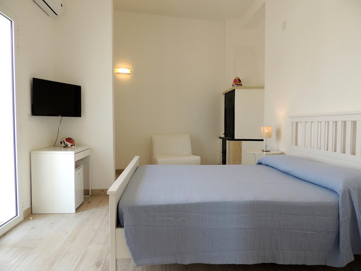 Le Fiche D'India Hotel Giuggianello Екстериор снимка
